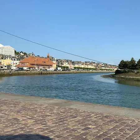 Stunning In Sur With House Sea View Apartamento