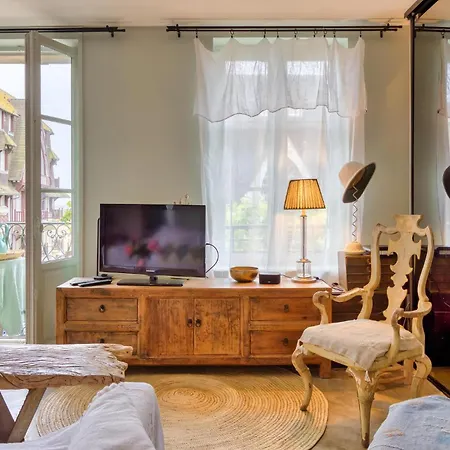 Stunning In Sur With House Sea View Apartamento Trouville-sur-Mer