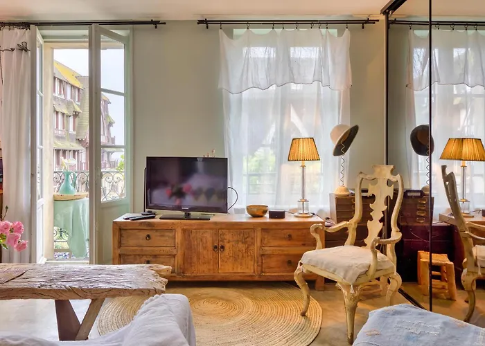 Awesome In Sur Apartamento Trouville-sur-Mer