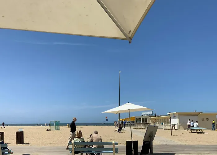 Awesome In Sur Trouville-sur-Mer